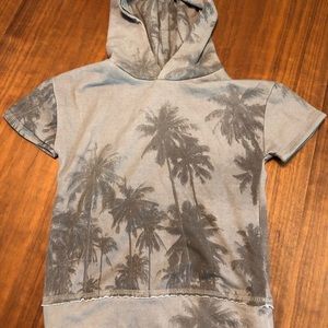 NEVER WORN🌴beachy short-sleeve hoodie🌴